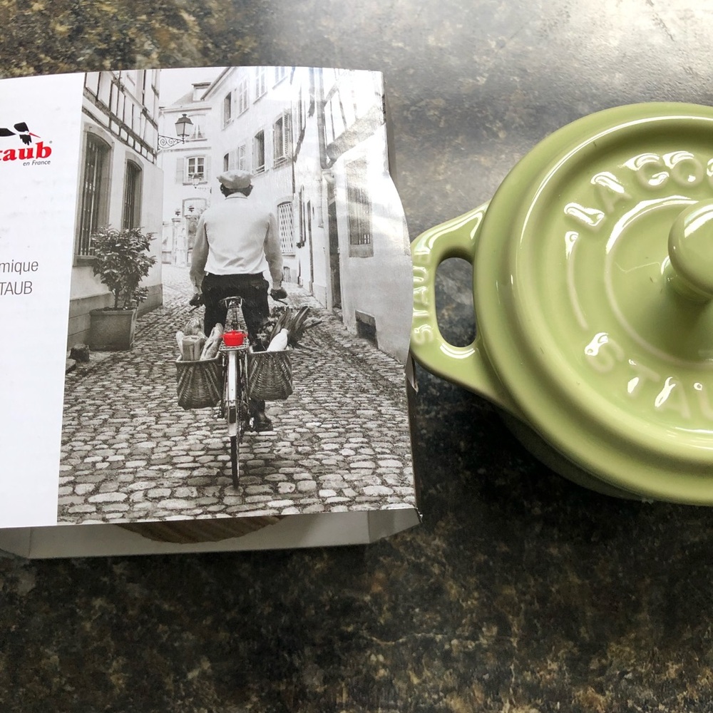 New NIB Staub Mini Cocotte 10 cm covered dish green